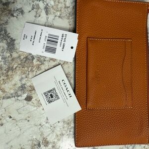 Coach Zip Phone wallet -NEW